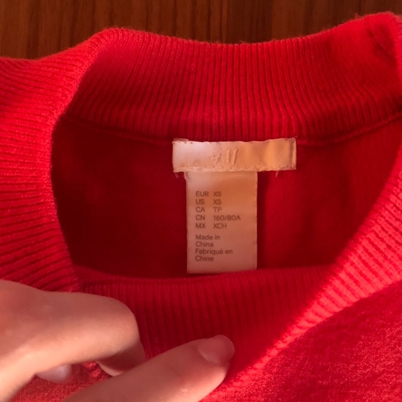 OVERSIZED DELUXE RED KNIT PULLOVER - Picture 4 of 4
